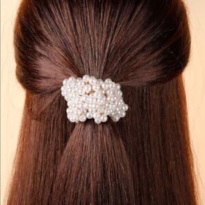 5/$25 DECORATIVE PEARL SCRUNCHY